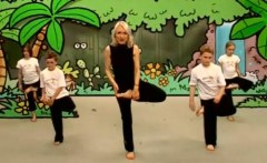 ocuklar in 1 Saatlik Yoga Dersleri